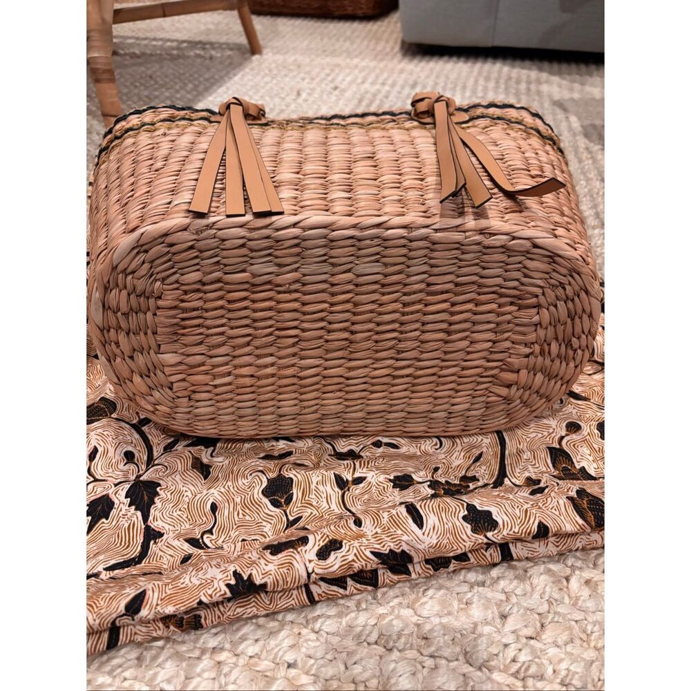 Nearly NEW Ulla Johnson Surfside Straw Basket Tote Bag $495 - Picture 4 of 9